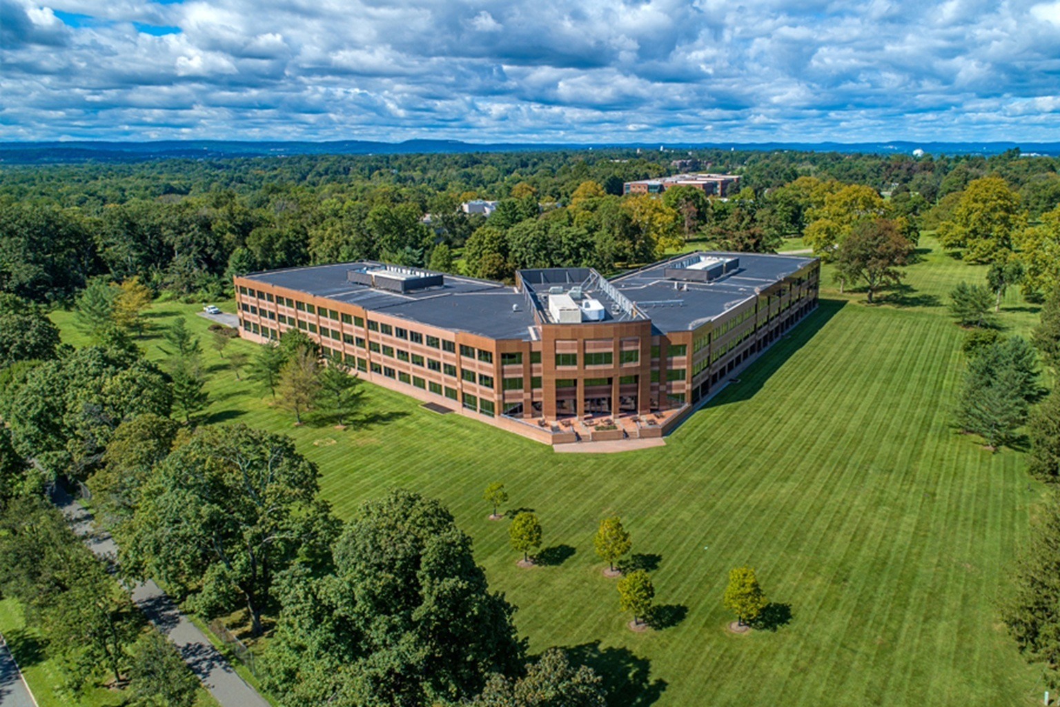 Bergman Real Estate Group secures 100% occupancy at 7 Giralda Farms in Madison